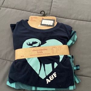 Abercrombie kids pajama set